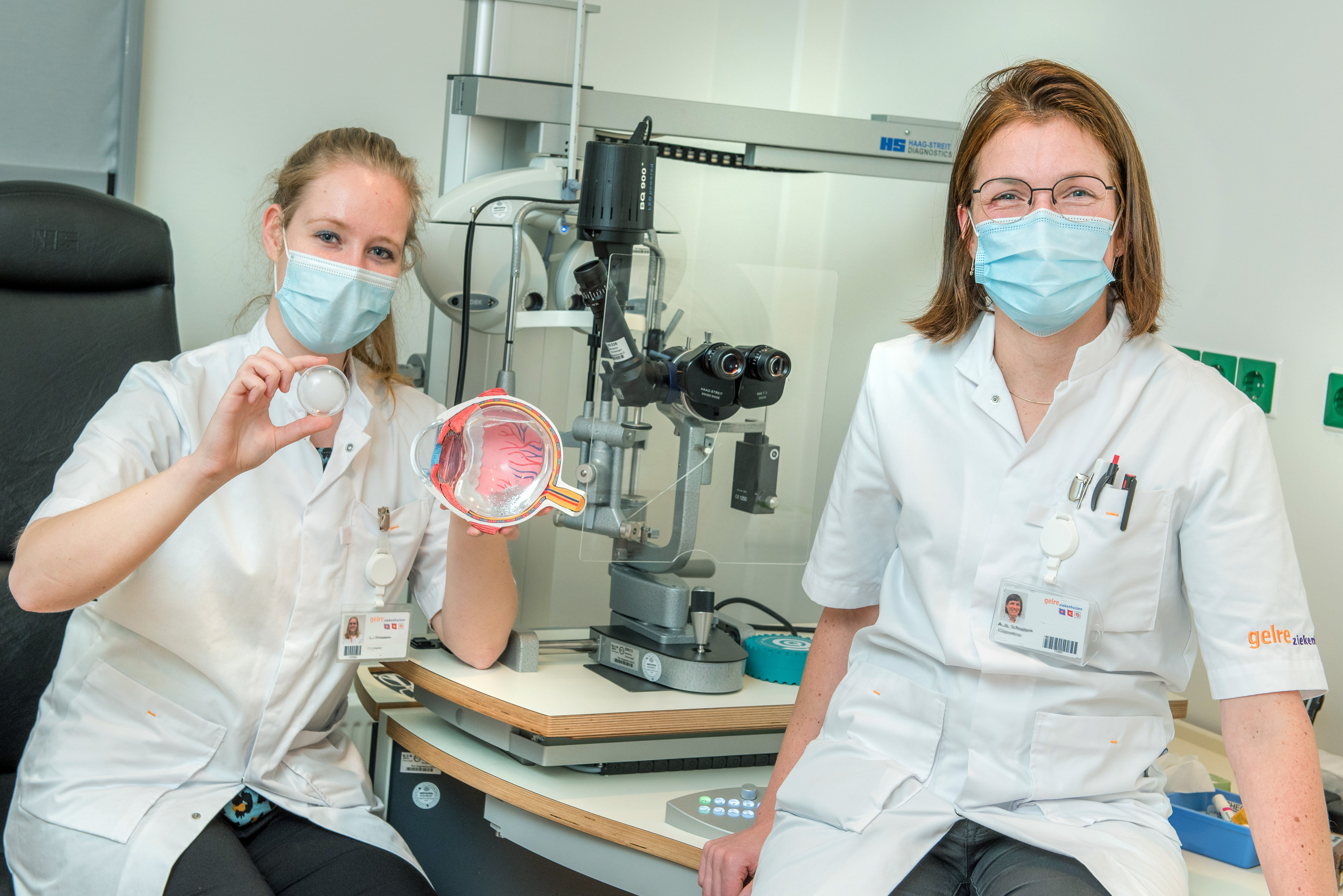 Zelfstandig werkend optometristen op onderzoekskamer
